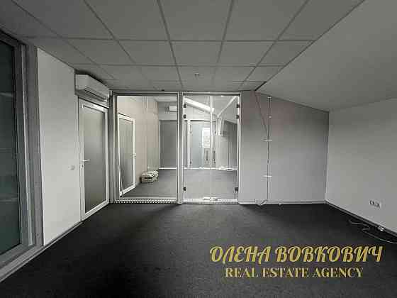 Оренда офісне приміщення на вул. Тринітарська приміщень - 1, поверх - 3/3 Івано-Франківськ