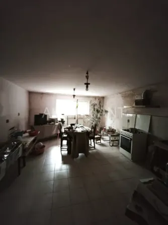 Продаж 2-поверховий Будинок з ділянкою 12 сот 300 кв.м 3 кімн. на Возз'єднання Сторожниця