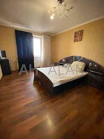 Оренда Будинок 1-кімнатний на Олександри Екстер вул., 13 Київ