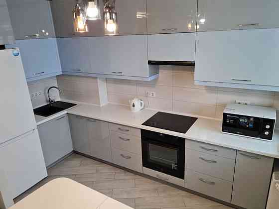 Оренда Квартира 2-кімнатна, 23/25 поверх на Приміська, 26 Kiev