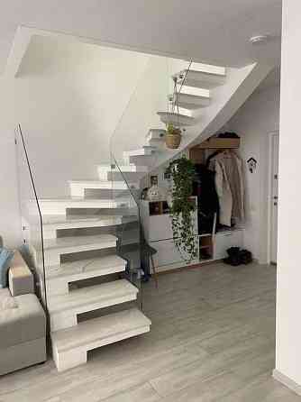 Продаж Квартира 3-кімнатна, 9/9 поверх на улица Регенераторная, д.4/16 Kiev