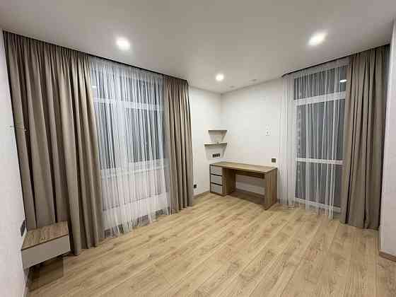 Продаж Квартира 2-кімнатна, 8/16 поверх на Олександра Олеся вул., д. 3 Kiev