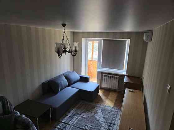 Оренда Квартира 1-кімнатна, 3/5 поверх на Парково-Сирецька, 1 Kiev