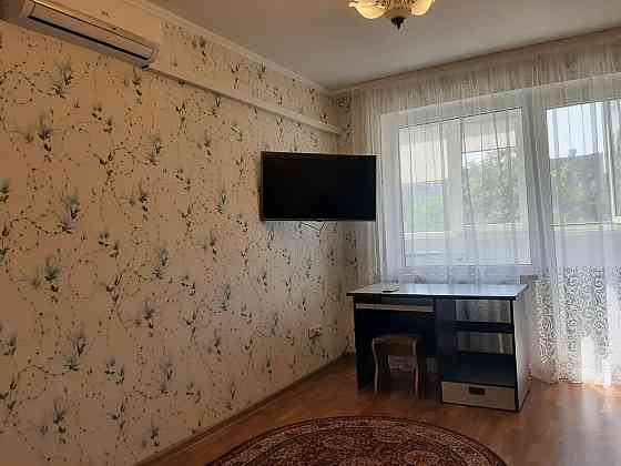 Оренда Квартира 1-кімнатна, 5/9 поверх на Героїв полку Азов, 3-А Київ