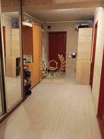 Продаж Квартира 3-кімнатна, 17/19 поверх на Полярная ул., 8Є Kiev