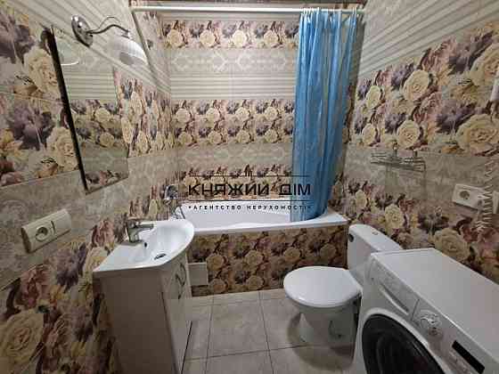 Оренда Квартира 1-кімнатна, 3/6 поверх на Небесной сотни ул. 