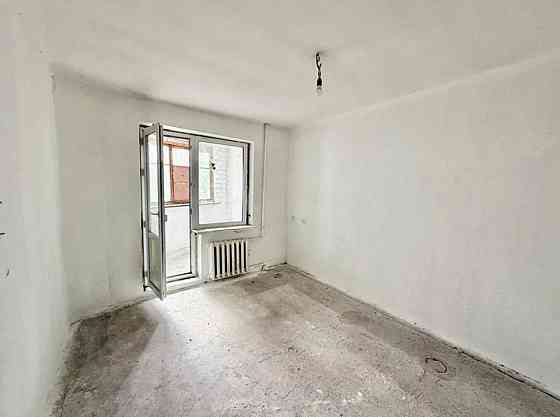 Продаж Квартира 3-кімнатна, 4/10 поверх на Академика Заболотного ул. Одеса