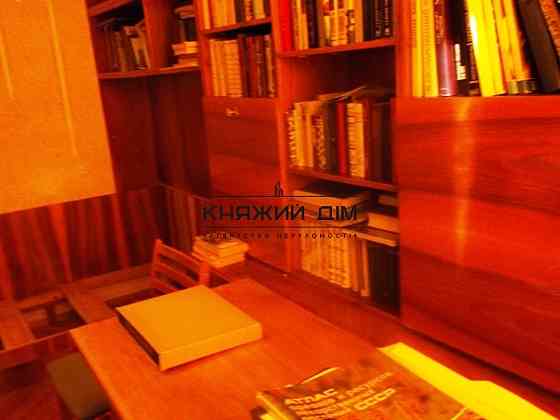 Продается 3 к.кв. на Печерске возле м. Олимпийская № 21105378 Киев