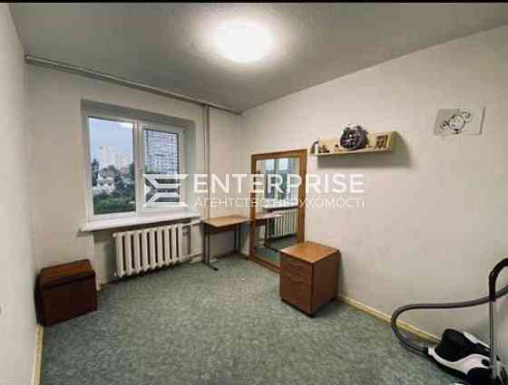 Продаж 4к Квартира 81.3 кв.м Петропавлівська вул. Kiev