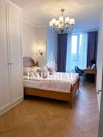 Продаж 1к Квартира 40.5 кв.м Каховська вул. Киев