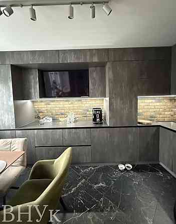 Продаж Квартира 4-кімнатна, 11/11 поверх на вул. Білогірська Тернопіль