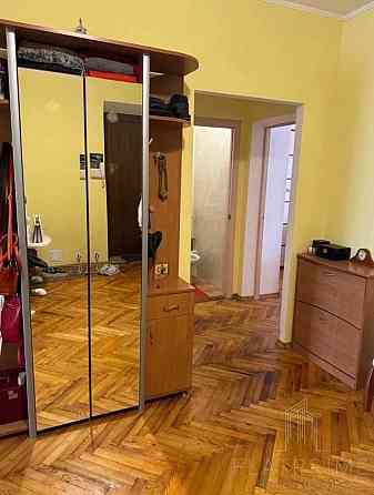 Продаж Квартира 2-кімнатна, 4/10 поверх на Тарасівська вул., д. 21 Kiev