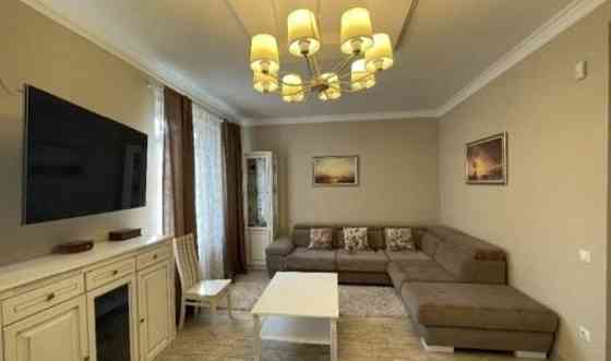 Продам Двоповерховий Будинок на Червоному Хуторі 