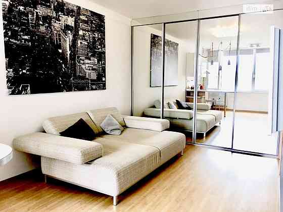 Оренда Квартира 1-кімнатна, 11/24 поверх на вул. Велика Китаївська, 10А Киев