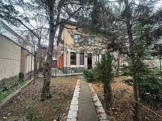 Продам дом два этажа  293 кв.м 5,5 соток Капитана Кузнецова Одеса