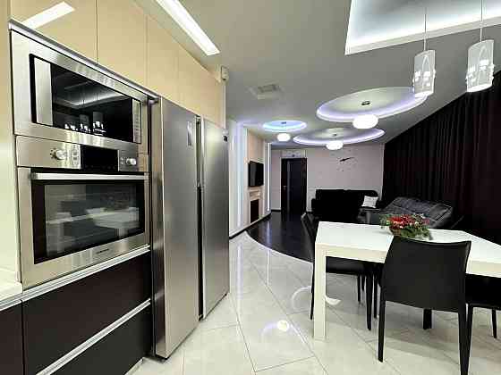 Продаж Квартира 5-кімнатна, 4/5 поверх на Мира пр., 25 Днепр