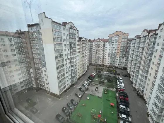 77 м2 в центре города. Сданы. Поселок Центральный Ивано-Франковск