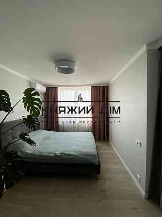 Продаж видовий 2-х к.кв. студіо м. Харківська. № 21142133 Київ