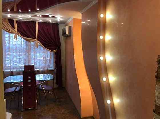 Оренда Квартира 2-кімнатна на Пчелки Елены ул., 2А Київ