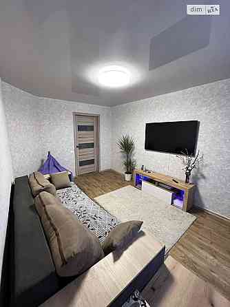 Продаж Квартира 2-кімнатна, 5/5 поверх на пр. Орловський Дніпро