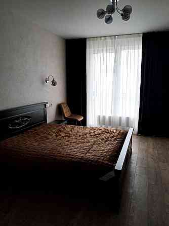 Оренда Квартира 1-кімнатна, 18/25 поверх на Ревуцького, 40В Киев