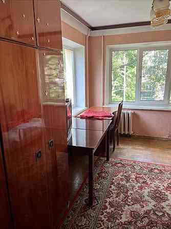 Оренда Квартира 1-кімнатна, 4/5 поверх на Салютная, 25 Київ