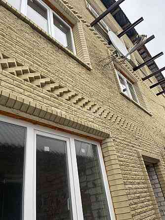 Продаж Будинок 8-кімнатний на вул. Турбогенераторна Харків