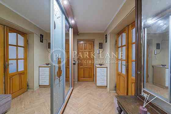 Продаж Квартира 2-кімнатна, 3/16 поверх на Григоренка Петра, 33/44 Киев