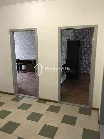 Продаж Квартира 3-кімнатна, 4/26 поверх на вул. Драгоманова Киев