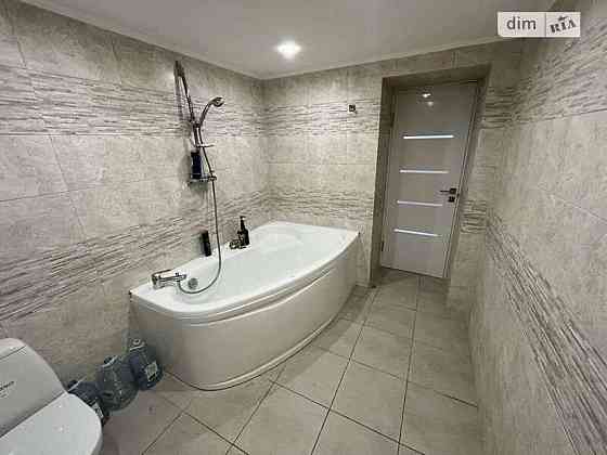 Продаж Квартира 3-кімнатна, 10/11 поверх на ул.Тополевая Одеса