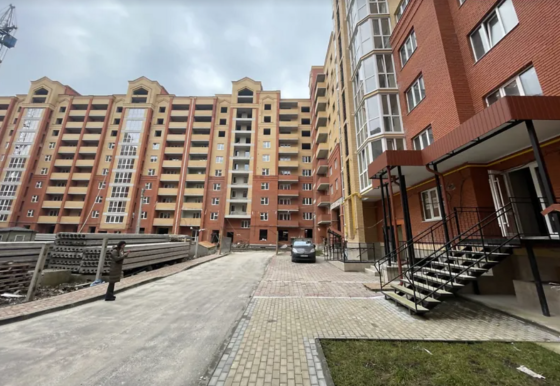 Продаж офісного приміщення 88 кв.м. на 1 поверсі на вул. Тарнавського Тернопіль