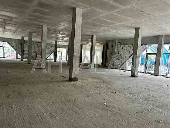 Оренда торгове приміщення на Леоніда Каденюка пр-т, 19А поверх - 1/1 Київ