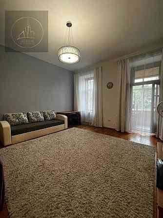 Продаж Квартира 2-кімнатна, 4/4 поверх на Саксаганського вул., д. 44-Б Киев