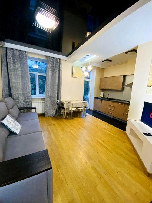 Продаж Квартира 3-кімнатна, 7/8 поверх на Басейна вул., д. 17 Київ - фото 3