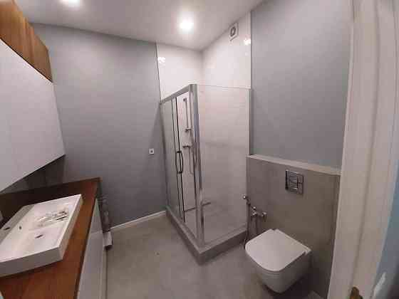 Продаж Квартира 2-кімнатна на ул. Гагаринское плато, 9 Одеса