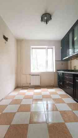 Продаж Квартира 3-кімнатна, 1/10 поверх на Смілянська вул., д. 17 Київ