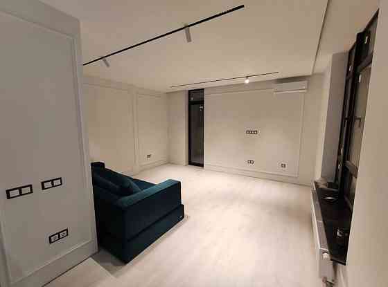 Продаж Квартира 3-кімнатна, 22/25 поверх на Пчілки, 7 Київ