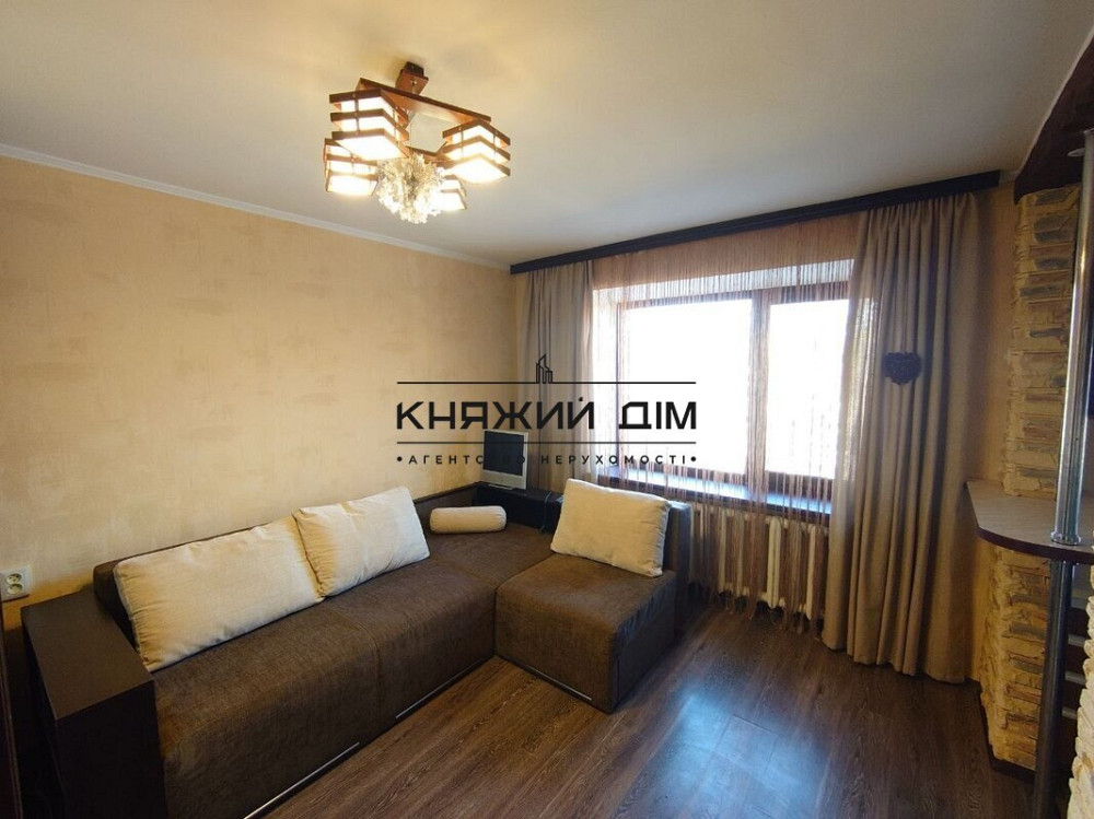 Оренда Квартира 1-кімнатна, 3/5 поверх на Казацкая ул. Київ - фото 1