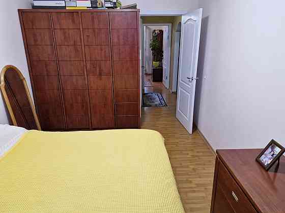 Продаж Квартира 3-кімнатна, 6/9 поверх на Осенняя ул., 9А Dnipro