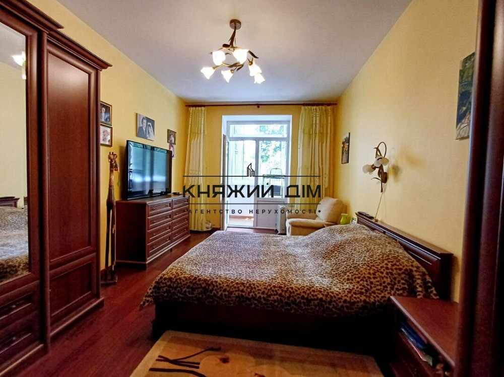 Оренда Квартира 2-кімнатна, 2/5 поверх на вул. Московская ул./Князів Острозьких Київ - фото 1