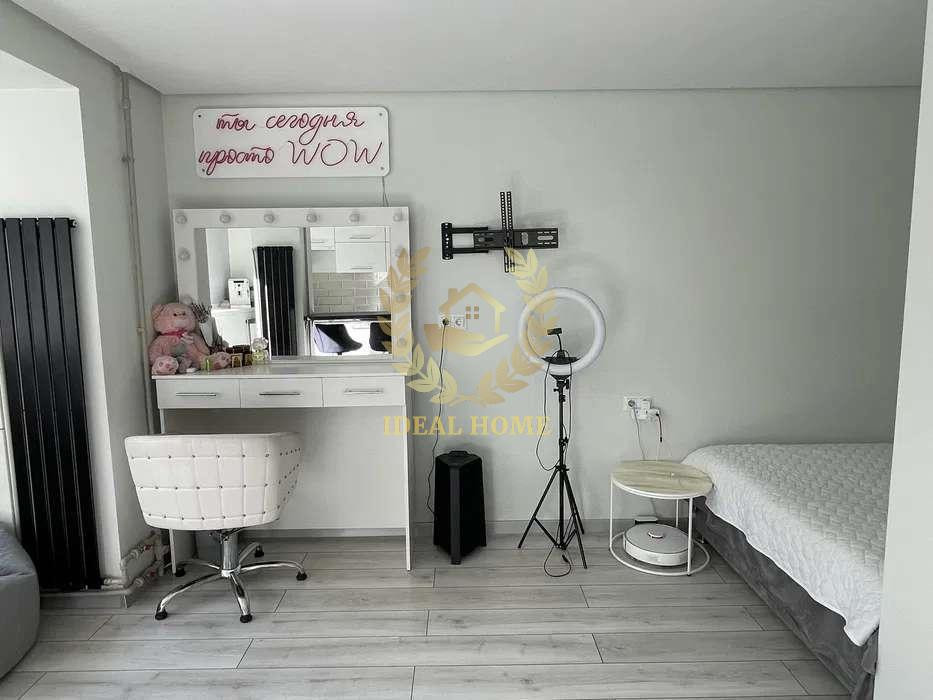 Продається 1 к квартира у центрі ( вул. Кирилівська) Київ - фото 2