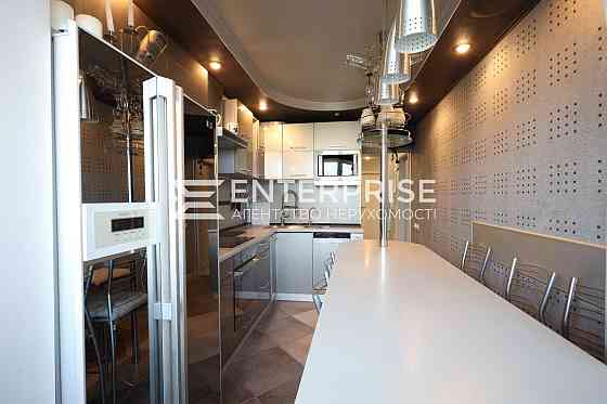 Продаж 3к Квартира 73 кв.м Сосницька вул. Киев