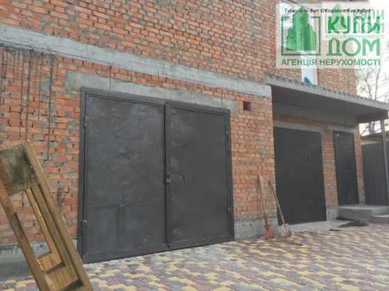 Продам великий будинок в центрі під ремонт Кропивницький