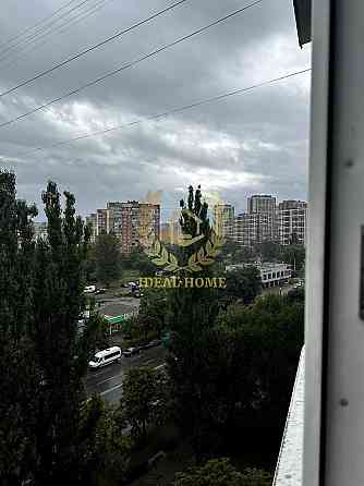 Продаж Квартира 2-кімнатна, 10/10 поверх на Порика Василия пр-т, 15 Київ