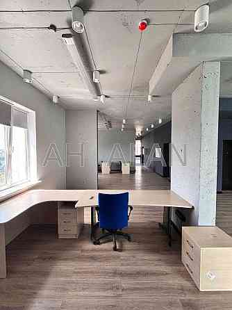 Оренда Будинок 2-кімнатний на Трускавецька вул., 4Б Киев