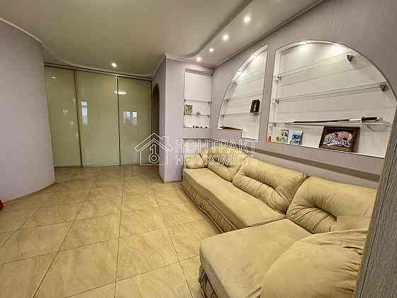 Продаж Квартира 5-кімнатна, 4/9 поверх на вул. Ахсарова Харків