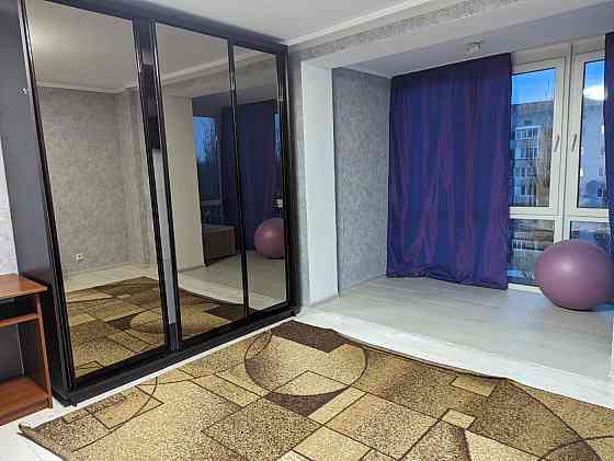 Оренда Квартира 2-кімнатна, 8/10 поверх на вул. Соборна Рівне