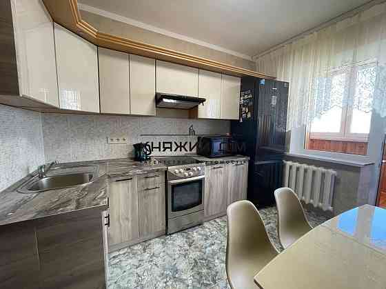 Оренда Квартира 2-кімнатна, 15/18 поверх на Крушельницкой Соломии ул. Kiev