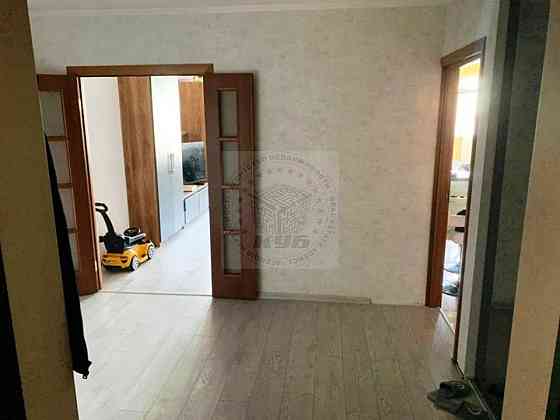 2 кімнатна, вул. Верховинна 35, Святошинський р-н Киев