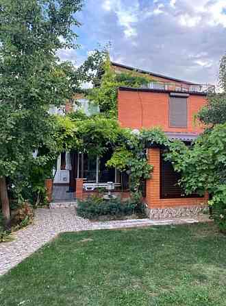 Добротный дом не далеко от озера. Сухий Лиман